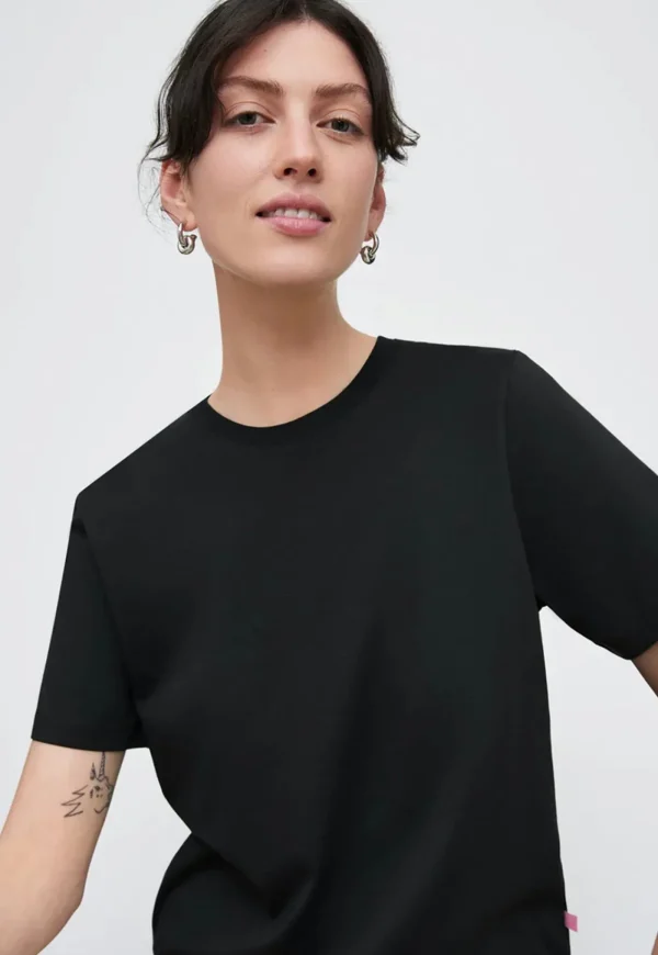 Discount Classic Tee - Black Women Tops & Tees