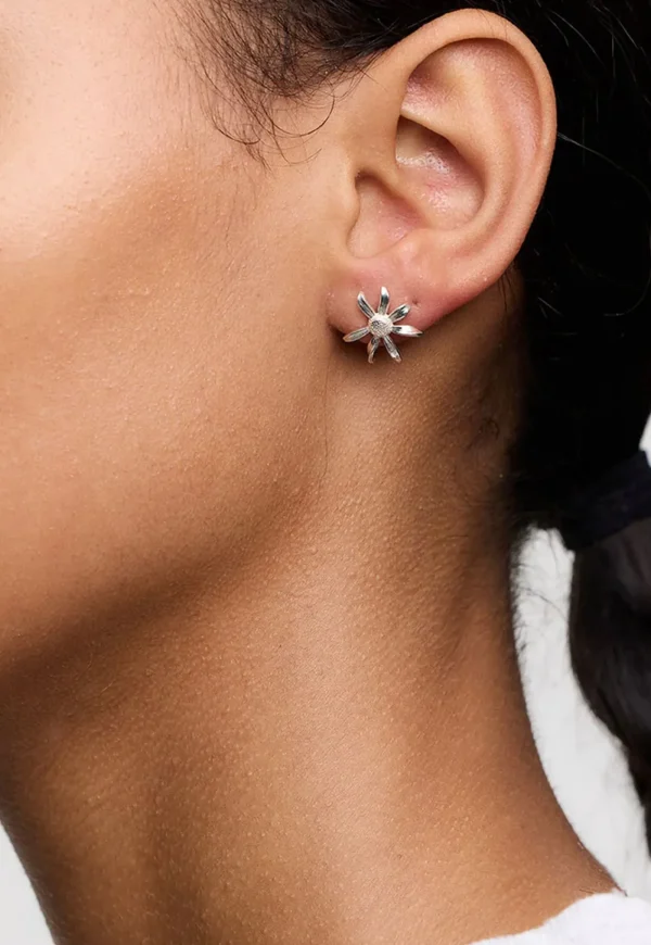 Clearance Daisy Stud Earrings Women Jewellery | Jewellery