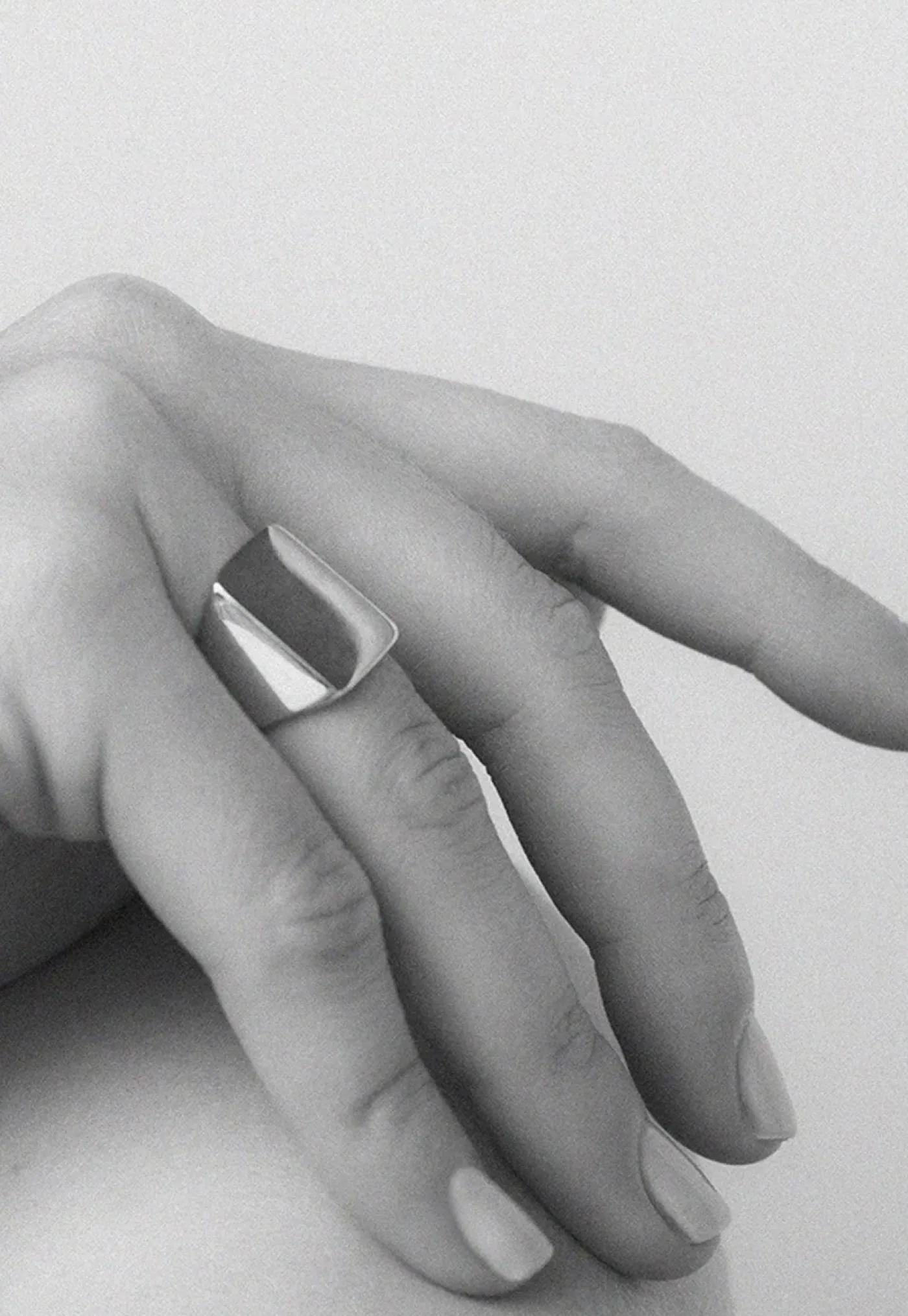 fairfax_signet_ring_3.webp Hot Fairfax Signet Ring Women Jewellery | Jewellery