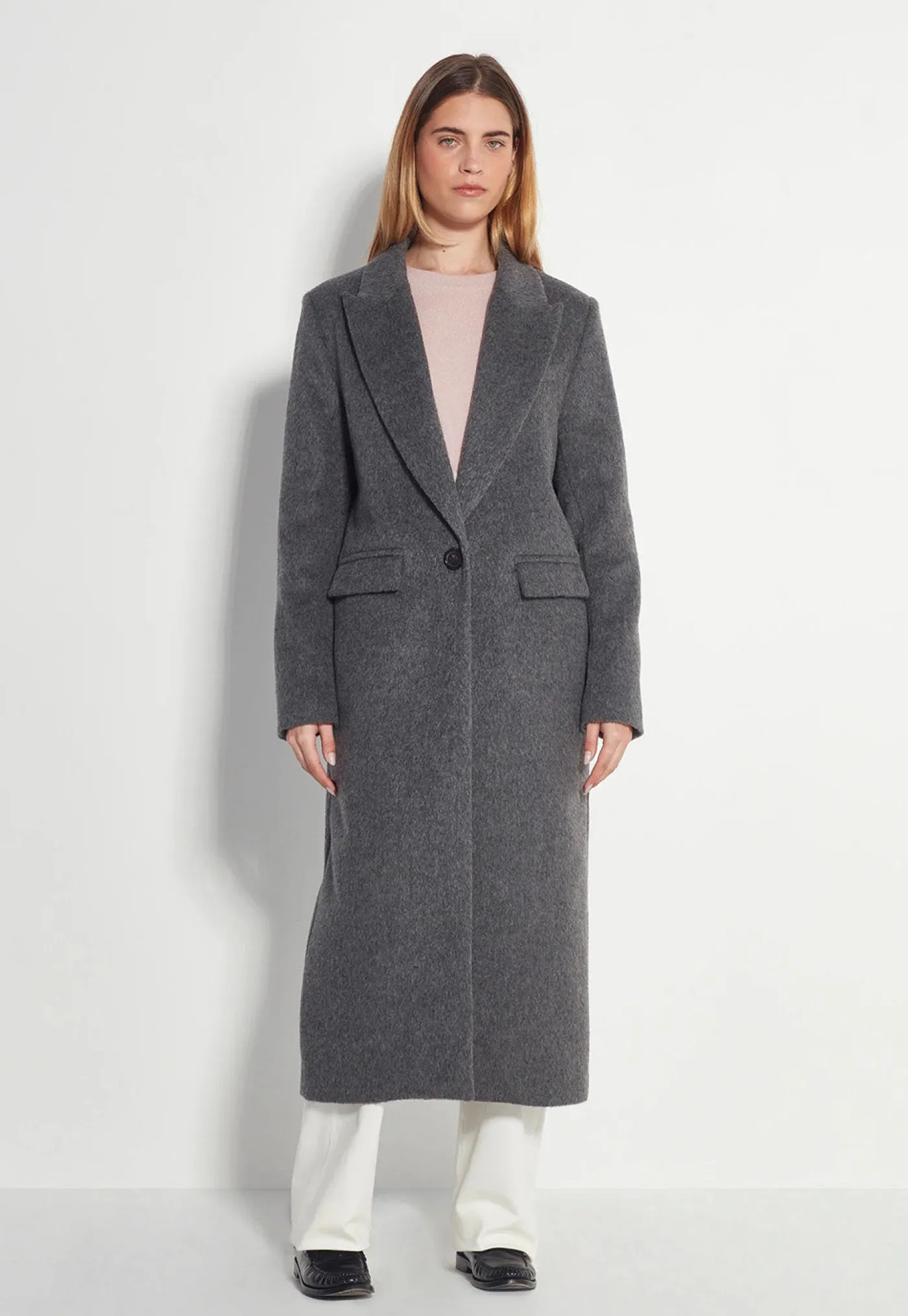 mantelle_coat__grey_fur_0.webp Discount Mantelle Coat - Grey fur Women Coats