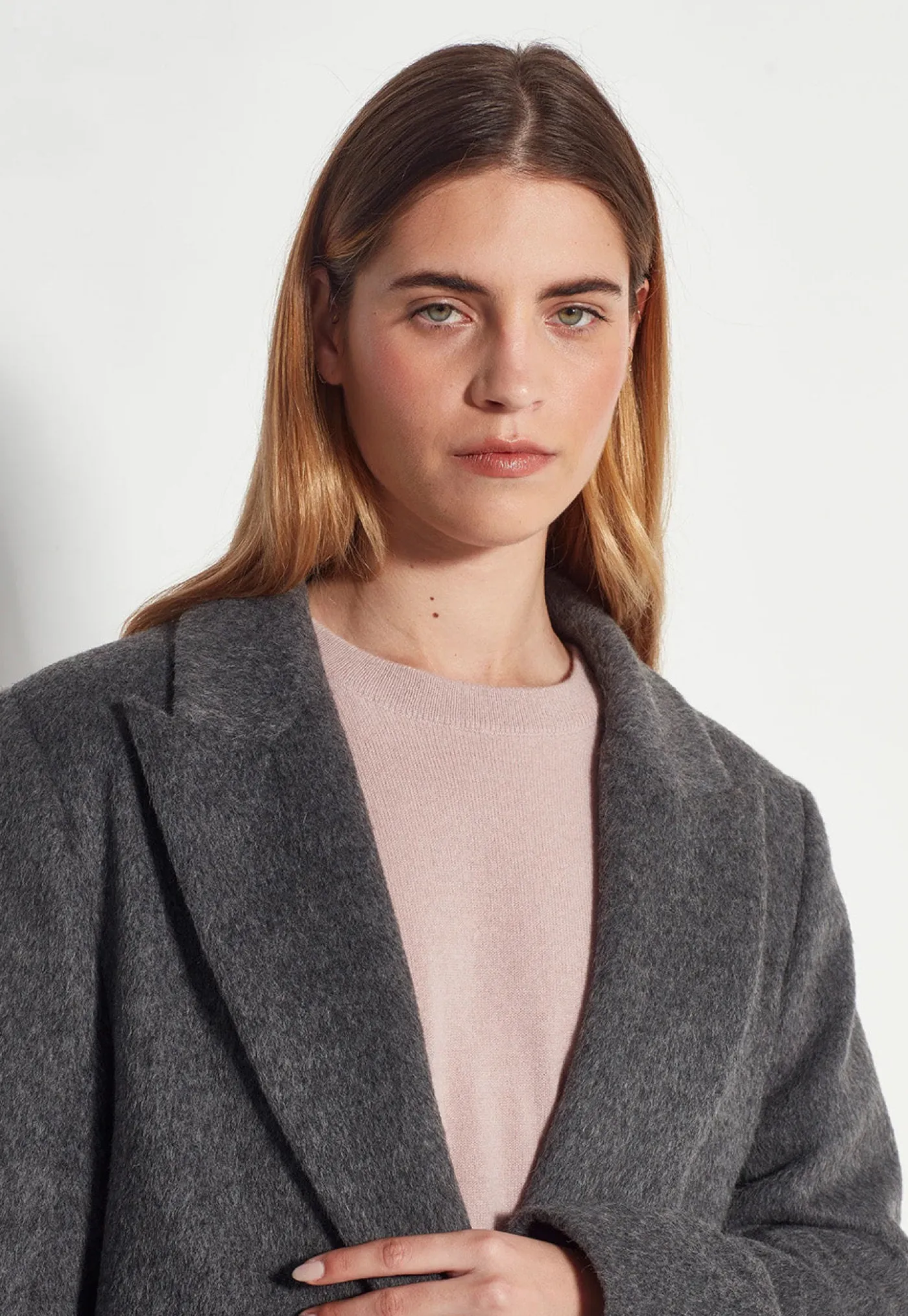 mantelle_coat__grey_fur_4.webp Discount Mantelle Coat - Grey fur Women Coats
