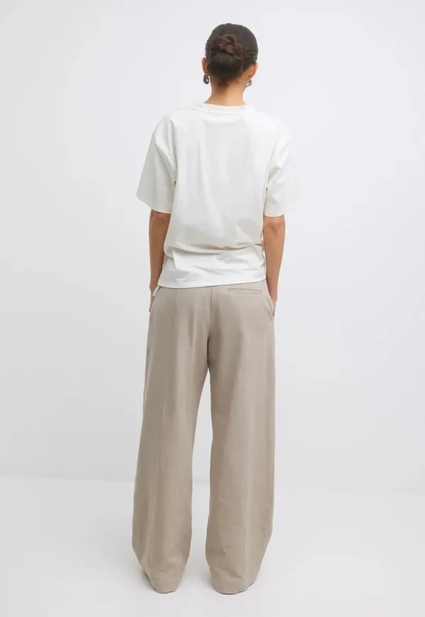 Online Mavis Tee - Stucco With Ruffle Trim Women Tops & Tees