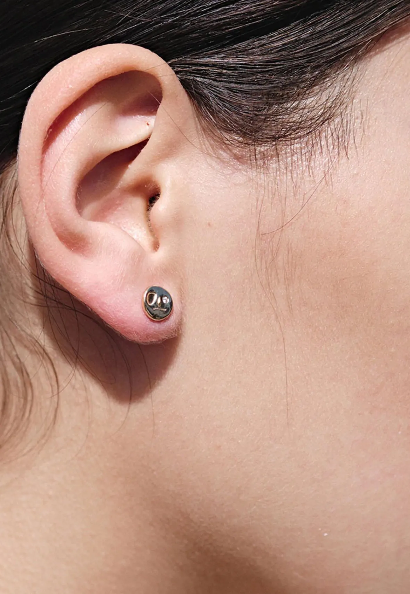 miro_stud_earrings_with_s_2.webp Fashion Miro Stud Earrings with Stone Women Jewellery | Jewellery