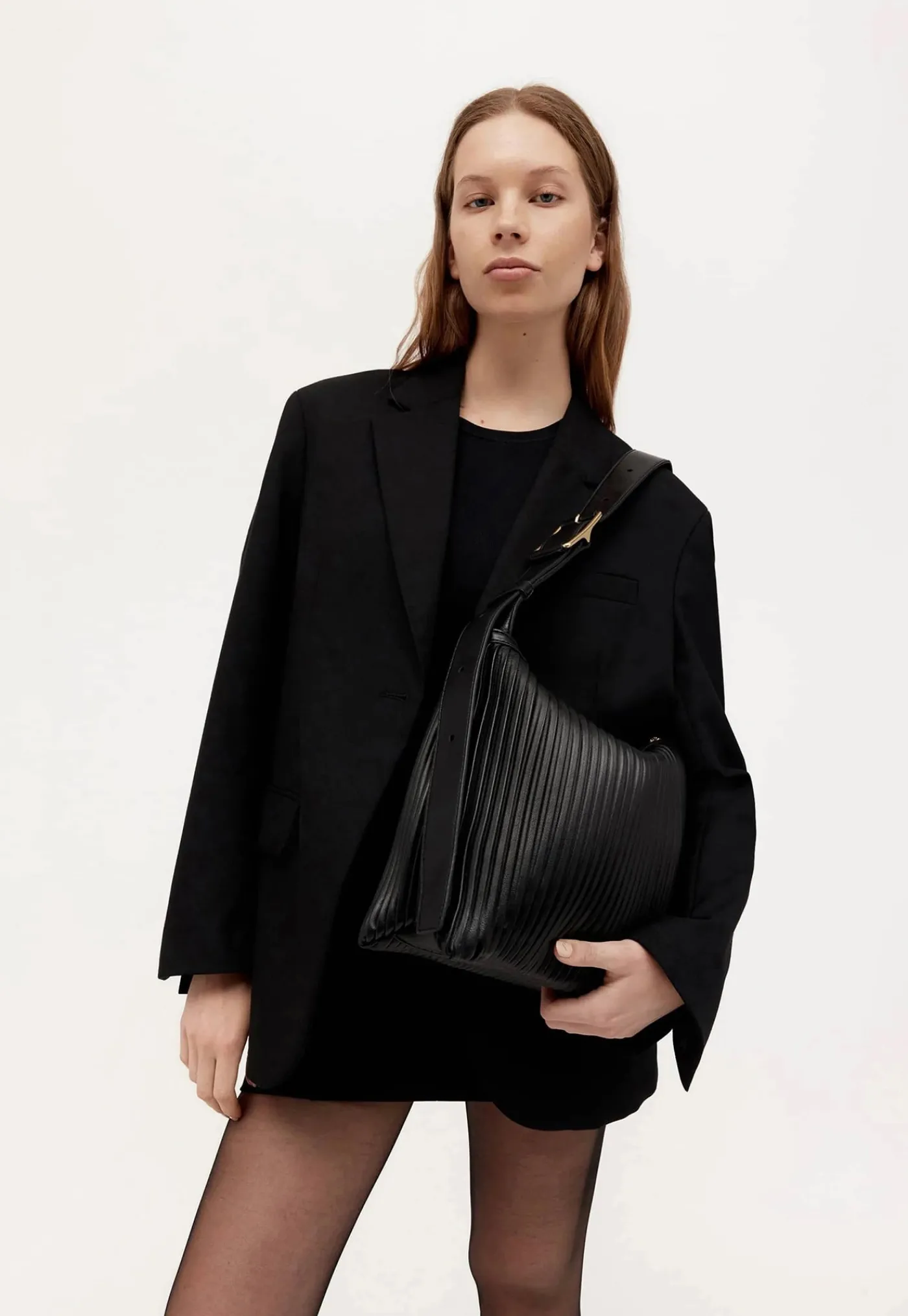 mr_midimese__black_pleate_1.webp Best Mr Midimese - Black Pleated Women Bags | Bags