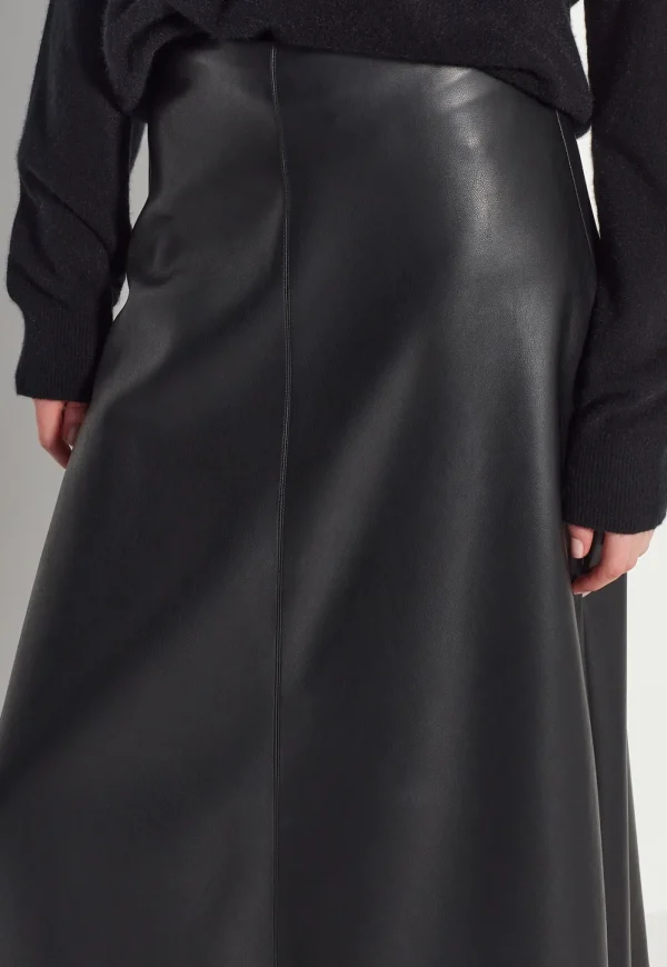 New Pipi Skirt - Black Women Skirts