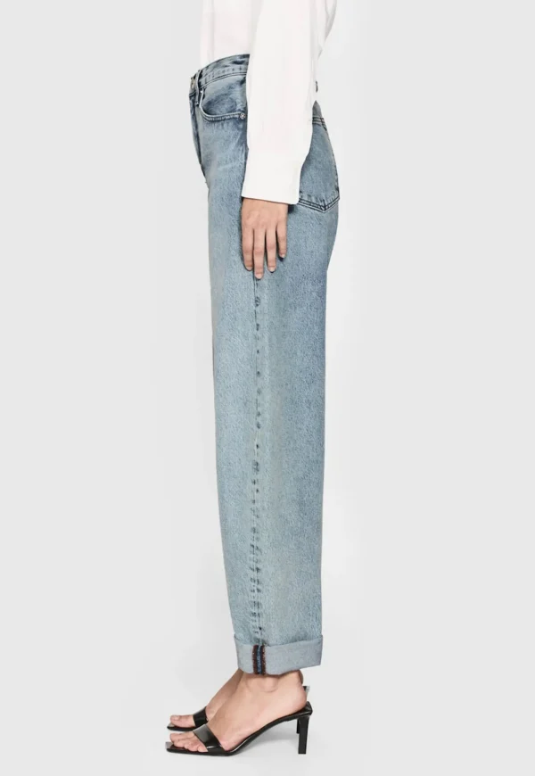 Discount The Bubble - Outlaw Women Denim