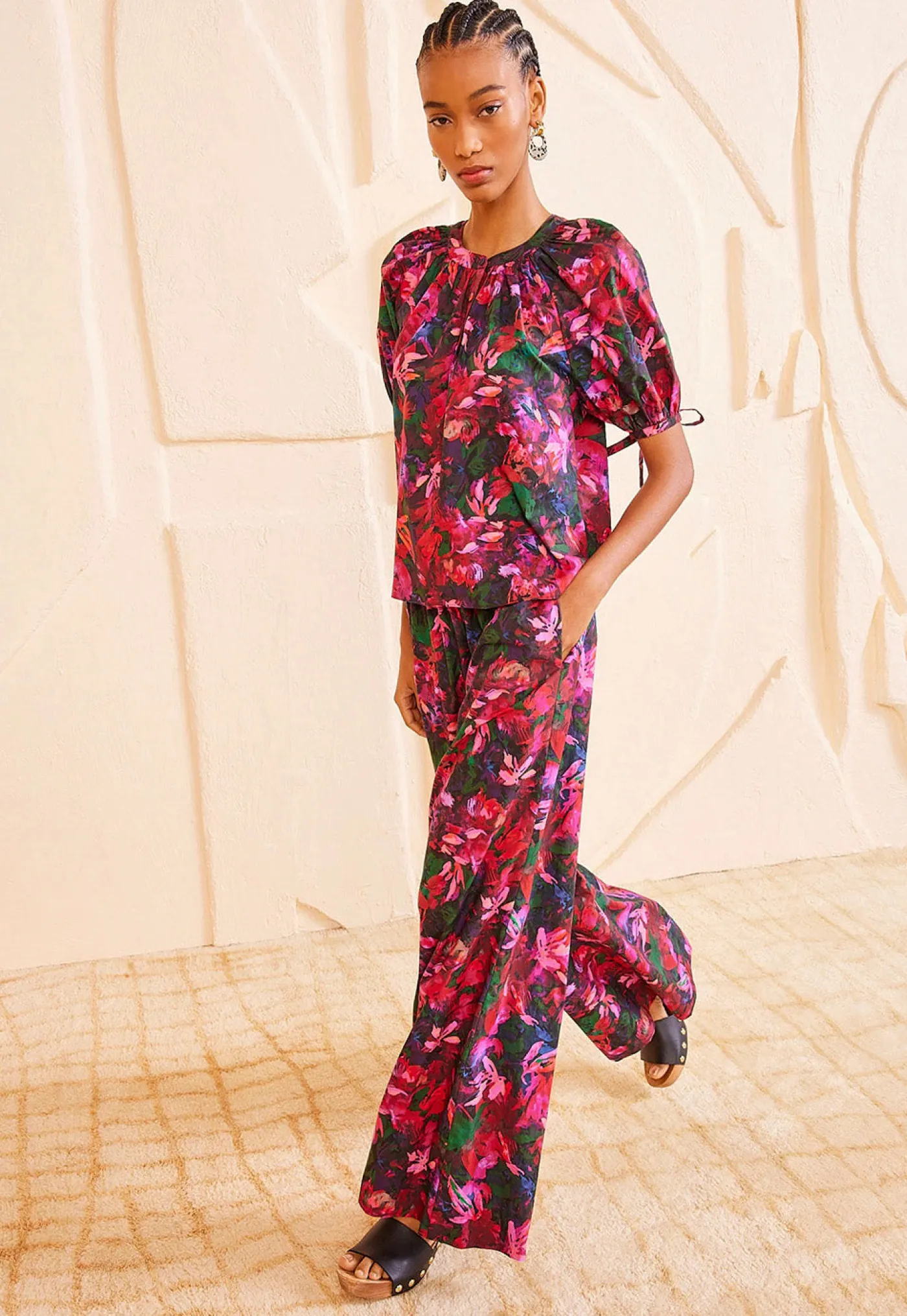 vienne_blouse__hibiscus_0.webp Discount Vienne Blouse - Hibiscus Women Tops & Tees