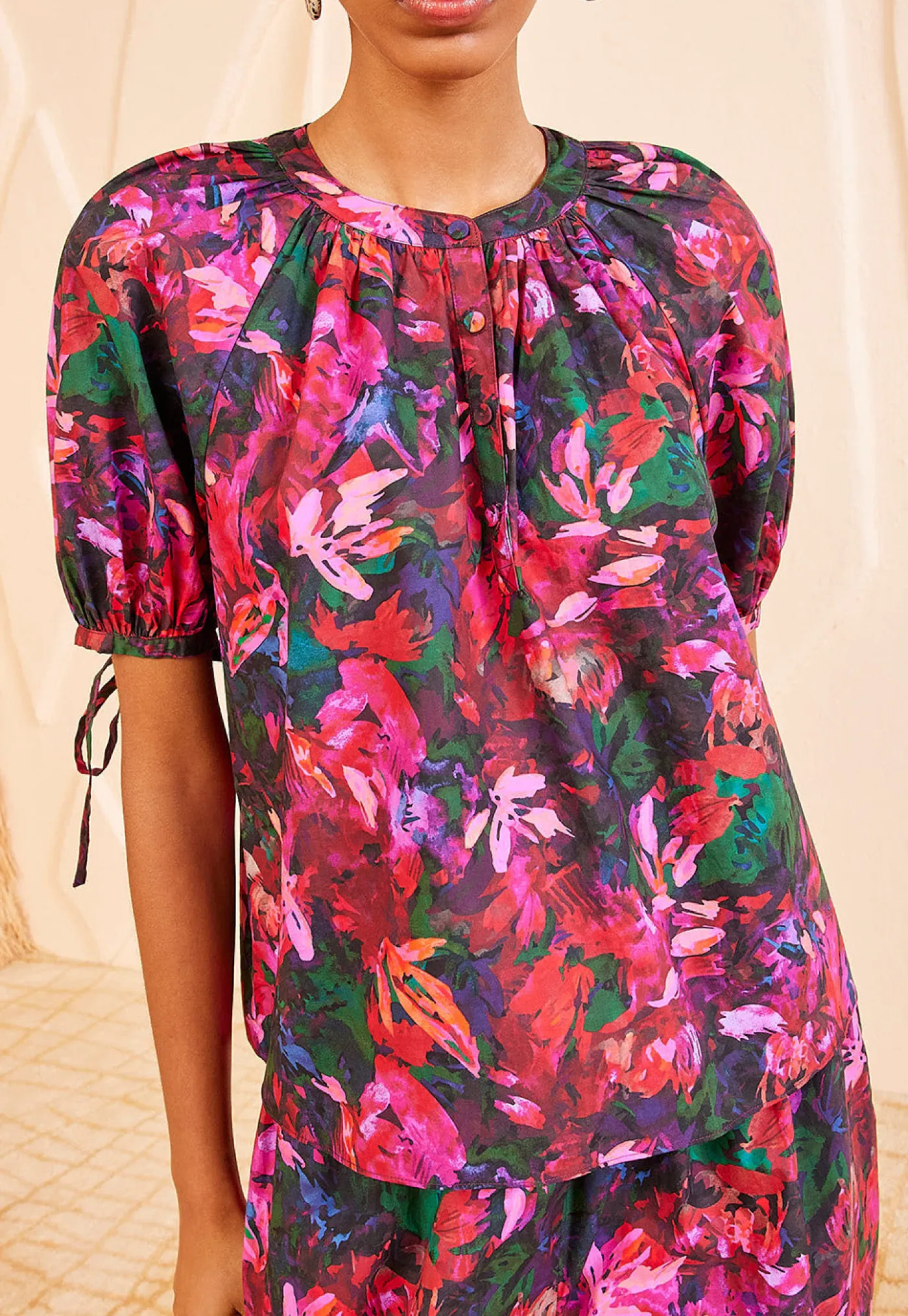 vienne_blouse__hibiscus_1.webp Discount Vienne Blouse - Hibiscus Women Tops & Tees